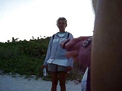 ການຮ່ວມເພດແບບມືອາຊີບກັບ slut ໃຫ້ orgasm
