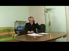 ໃນ windowsill ໃຫຍ່,bitches ຈູບ tits ແລະ pussies