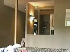 ໃນຕູ້ເສື້ອຜ້າ Ebony Fucks ເລຂາທິການ