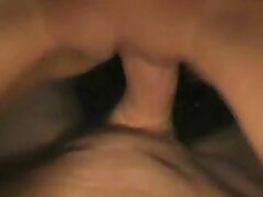 ລູກໄກ່ຮຽວ fucked ສຸດ sofa ສີຂາວຫິມະ